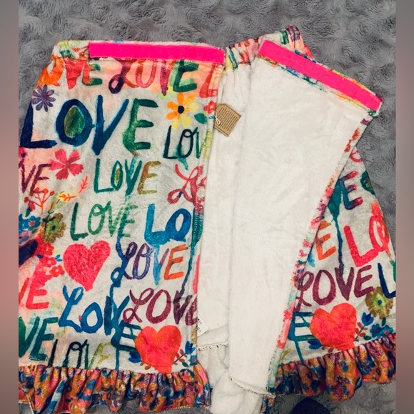 Natural Life “Love” Towel Wrap•Multicolor•
Ruffle Hem•Velcro•Size S/M •NWT - Picture 7 of 13